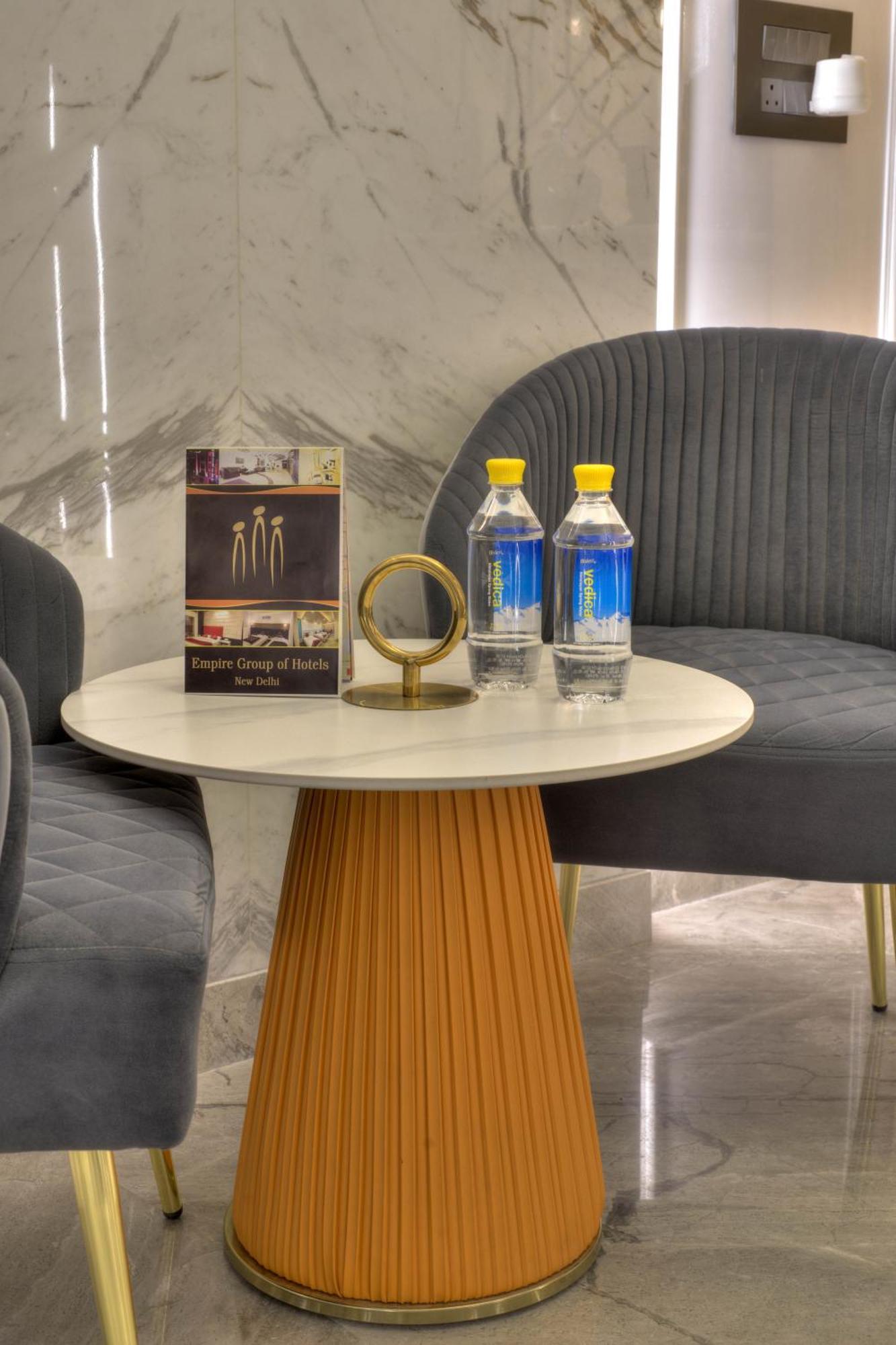 Empire Platinum Suites Nové Dillí Exteriér fotografie