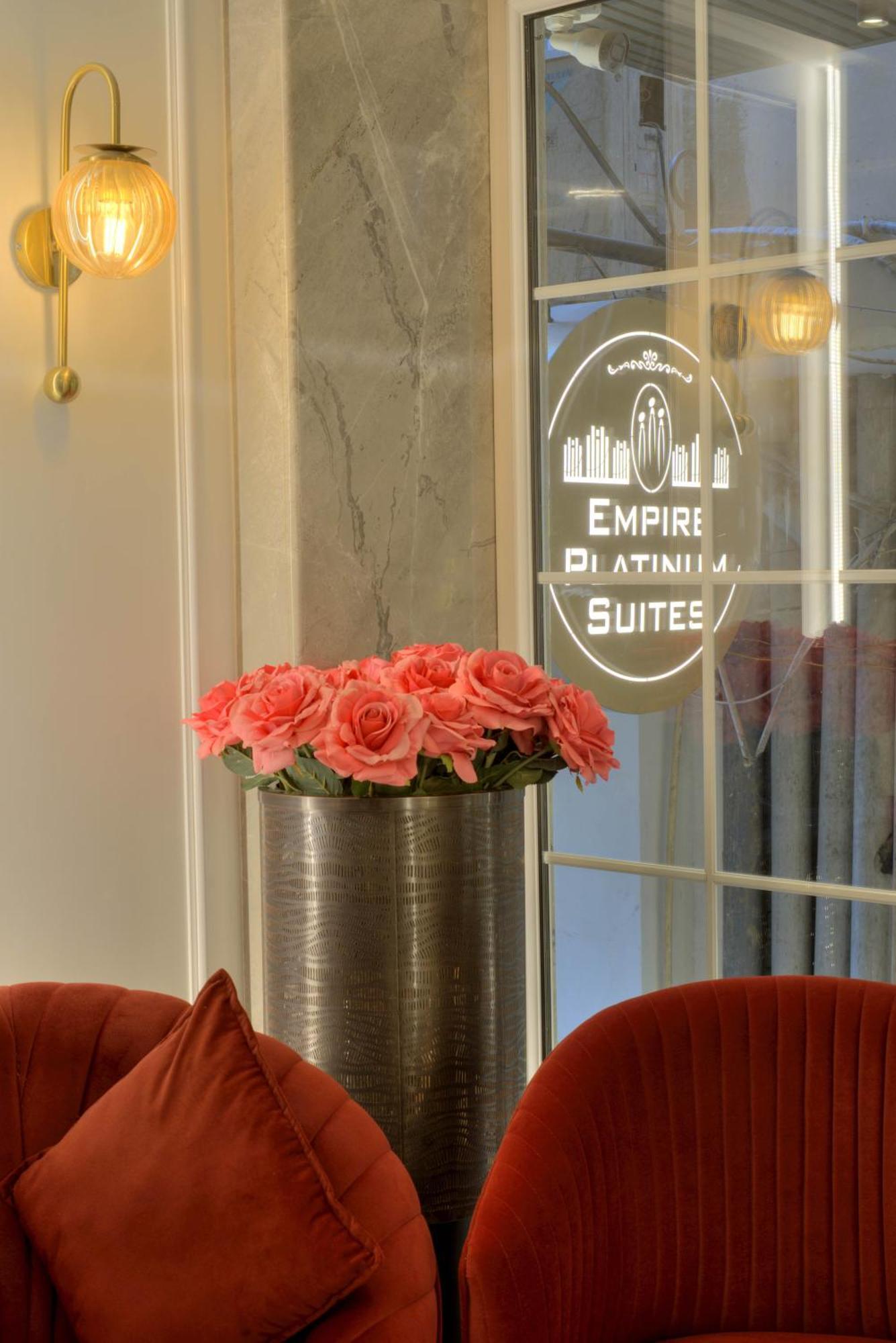 Empire Platinum Suites Nové Dillí Exteriér fotografie