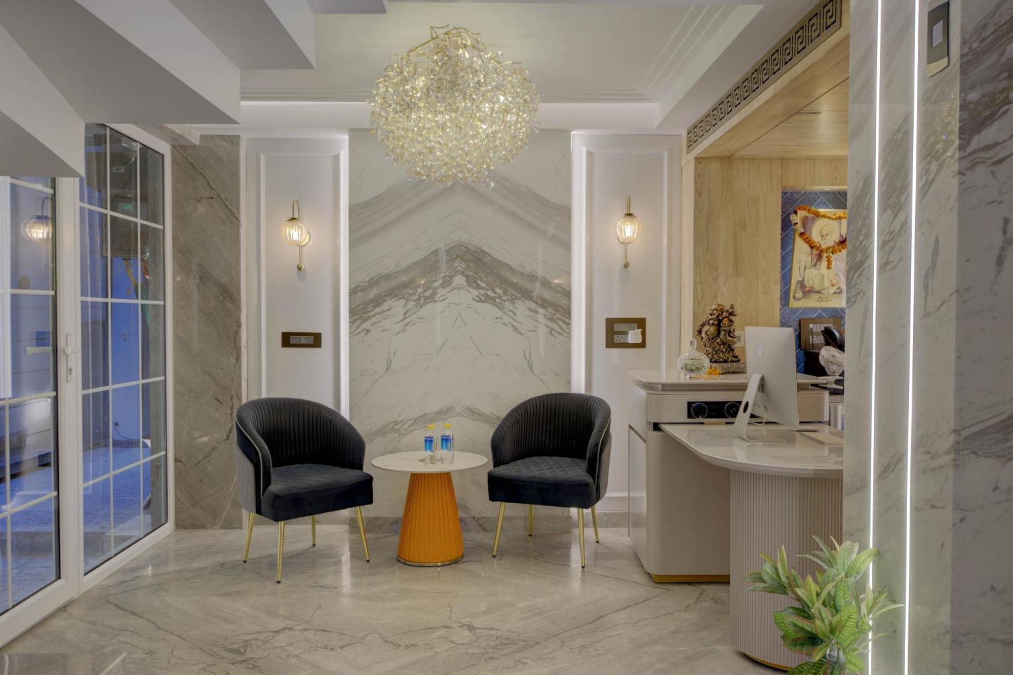 Empire Platinum Suites Nové Dillí Exteriér fotografie