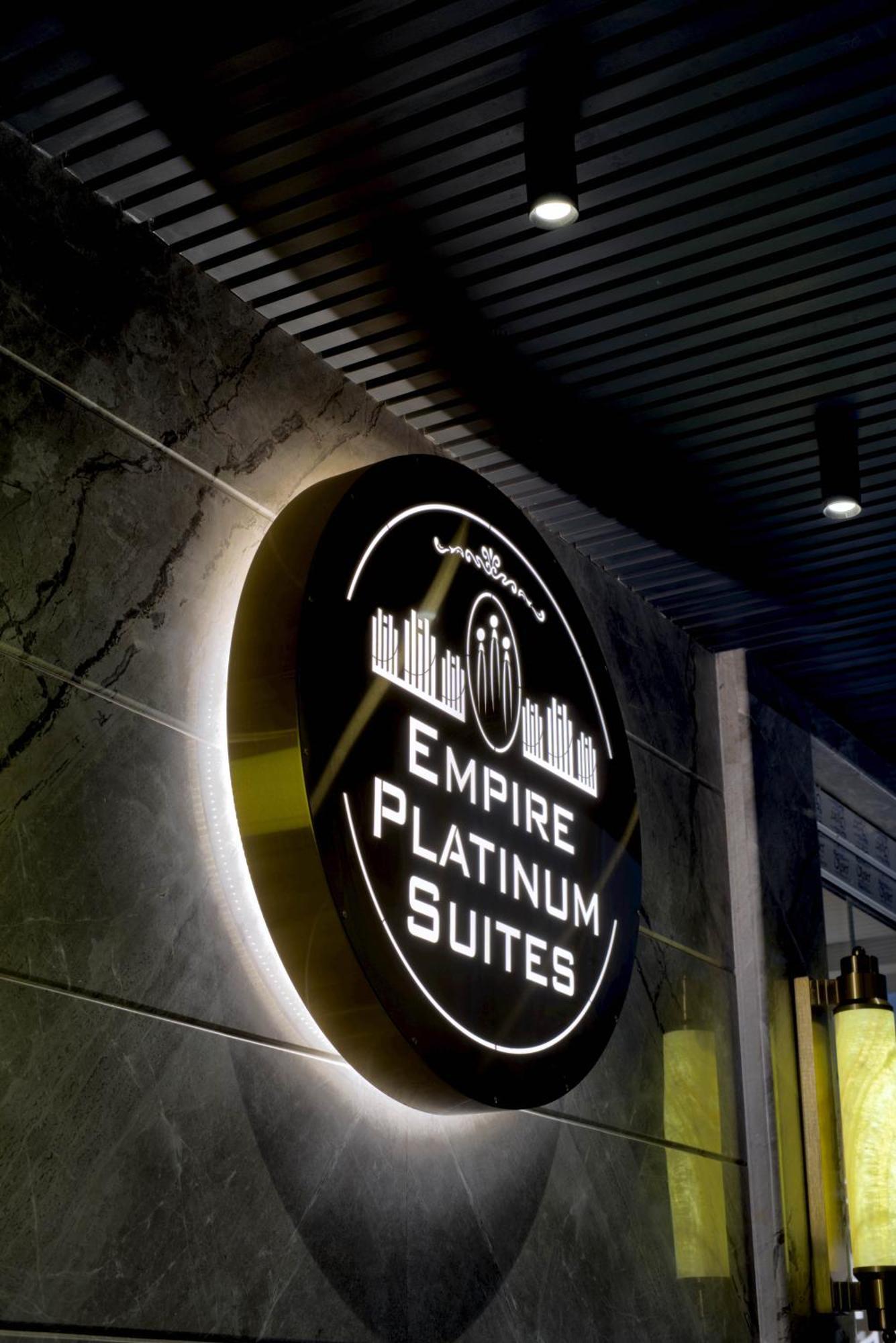 Empire Platinum Suites Nové Dillí Exteriér fotografie