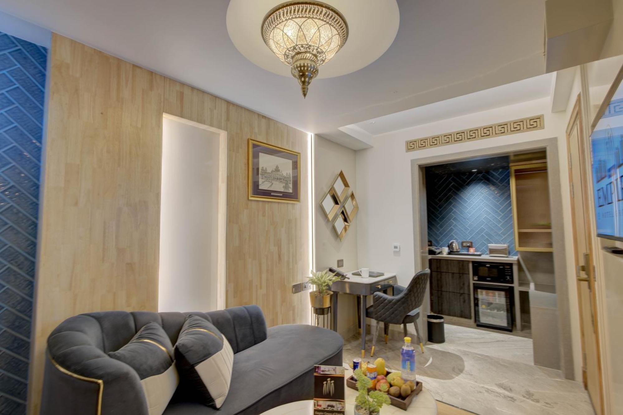 Empire Platinum Suites Nové Dillí Exteriér fotografie